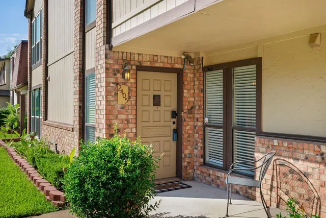 $244,500 | 2405 Long Ridge Lane, Arlington, TX 76014