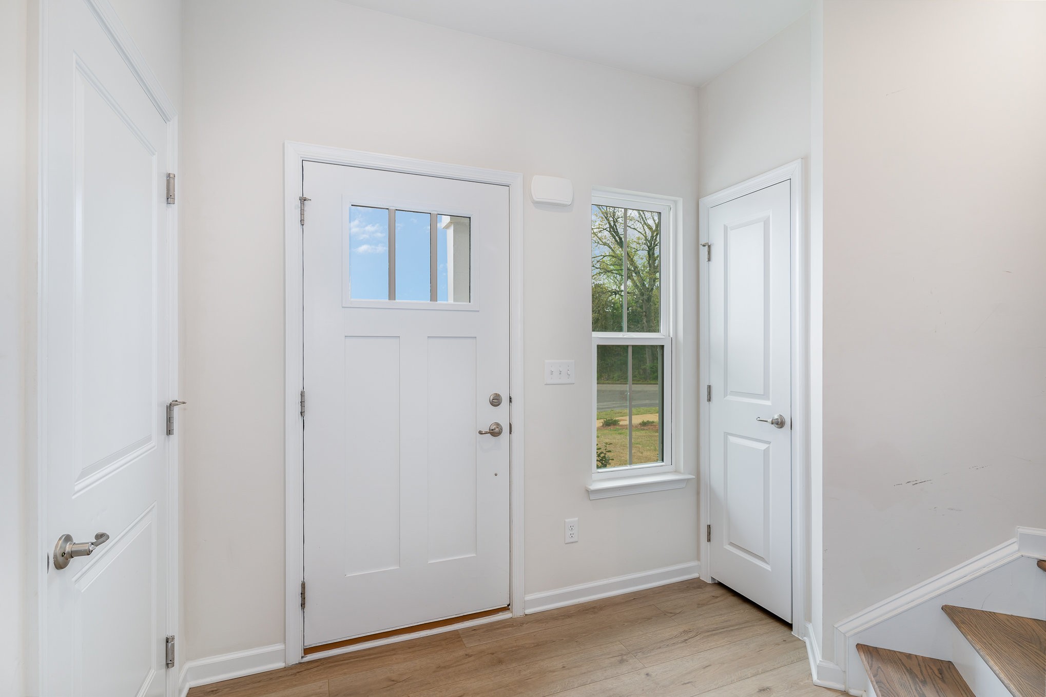 160 Keelon Gap Road Spring Hill, TN 37174 - Photo 24 of 32 an empty room with windows