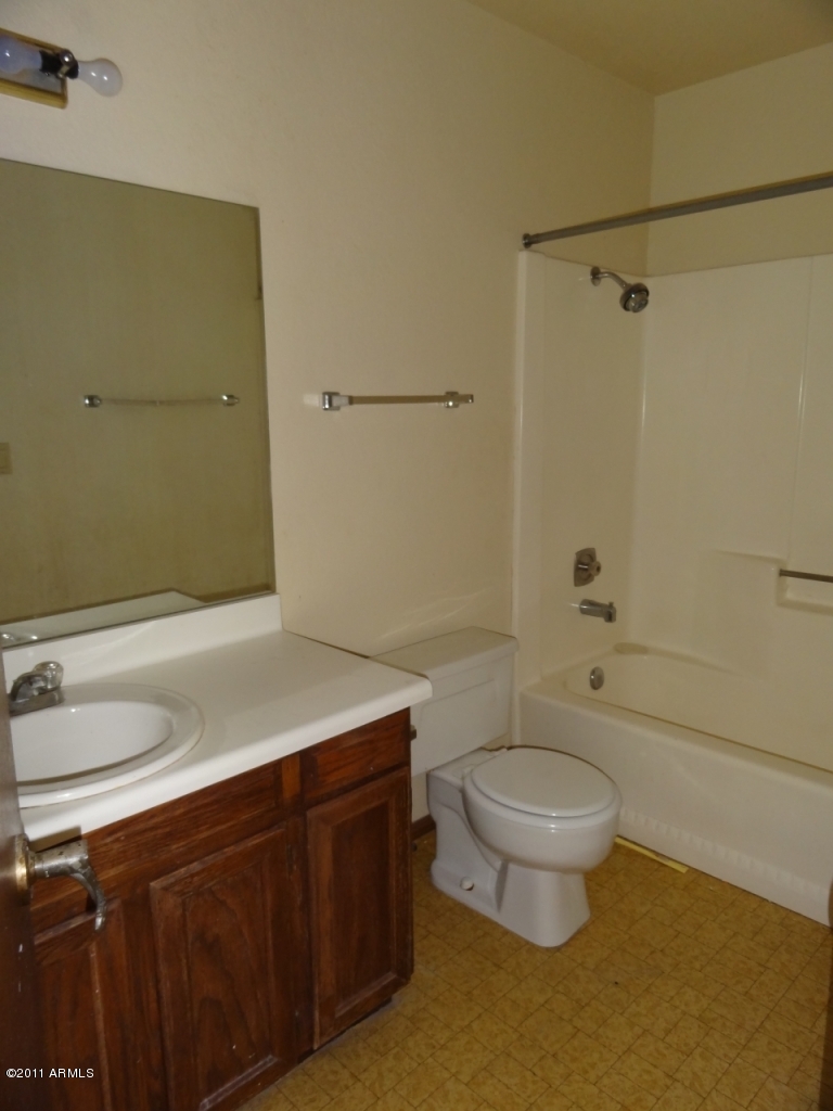 2329 North Recker Road, Unit 8 Mesa, AZ 85215 - Photo 17 of 24 Bathroom