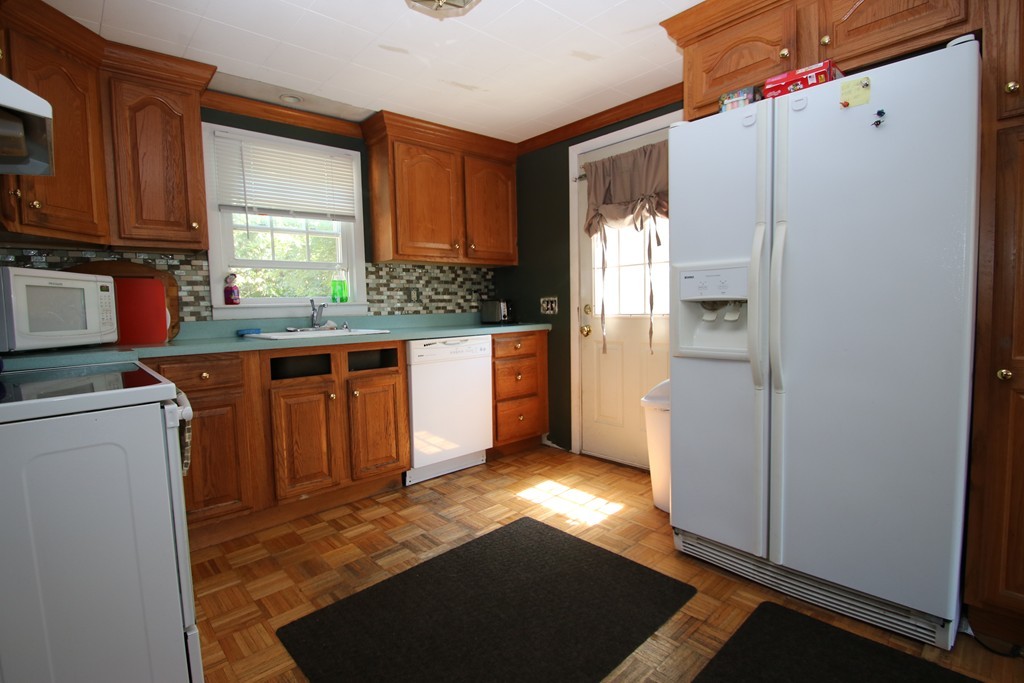30 Staaf Road Saugus, MA 01906 - Photo 2 of 19 Gallery Image 2
