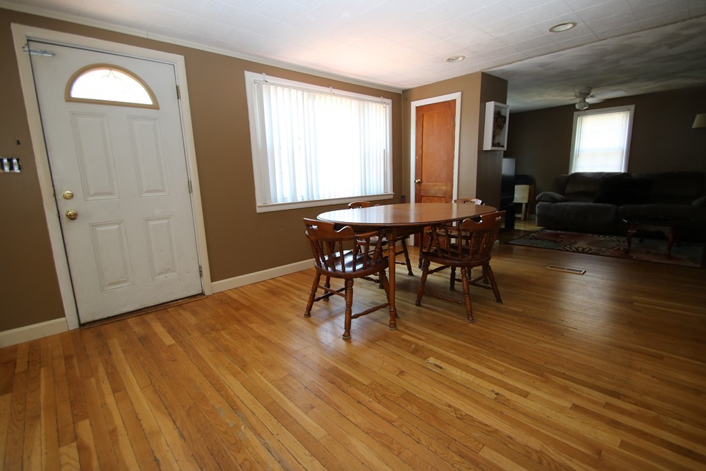 30 Staaf Road Saugus, MA 01906 - Photo 4 of 19 Gallery Image 4