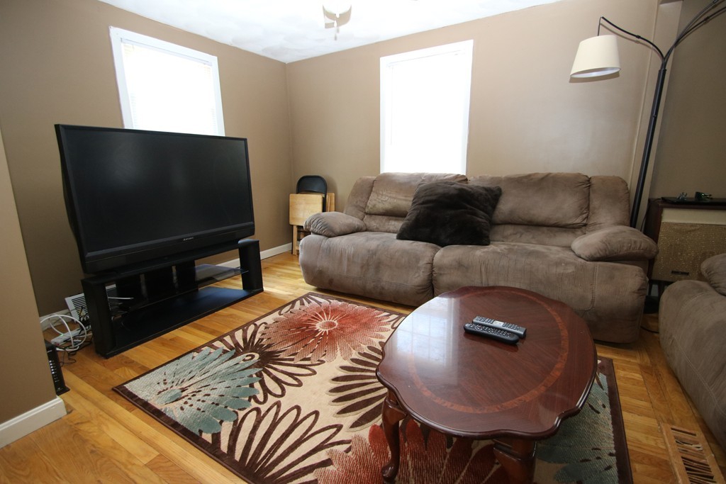 30 Staaf Road Saugus, MA 01906 - Photo 6 of 19 Gallery Image 6