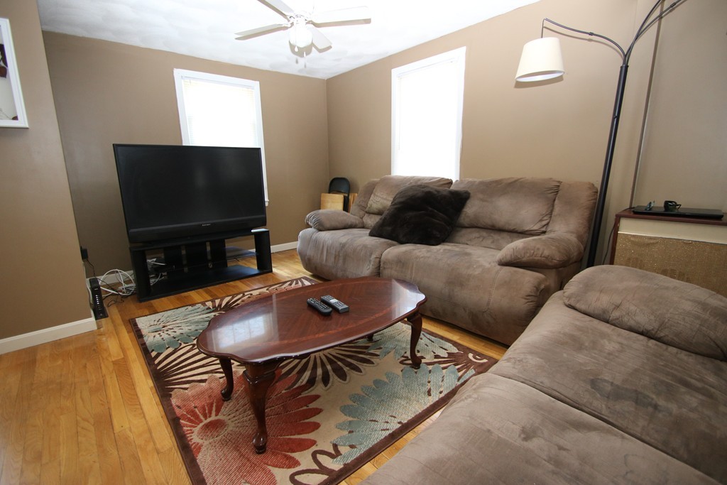 30 Staaf Road Saugus, MA 01906 - Photo 7 of 19 Gallery Image 7