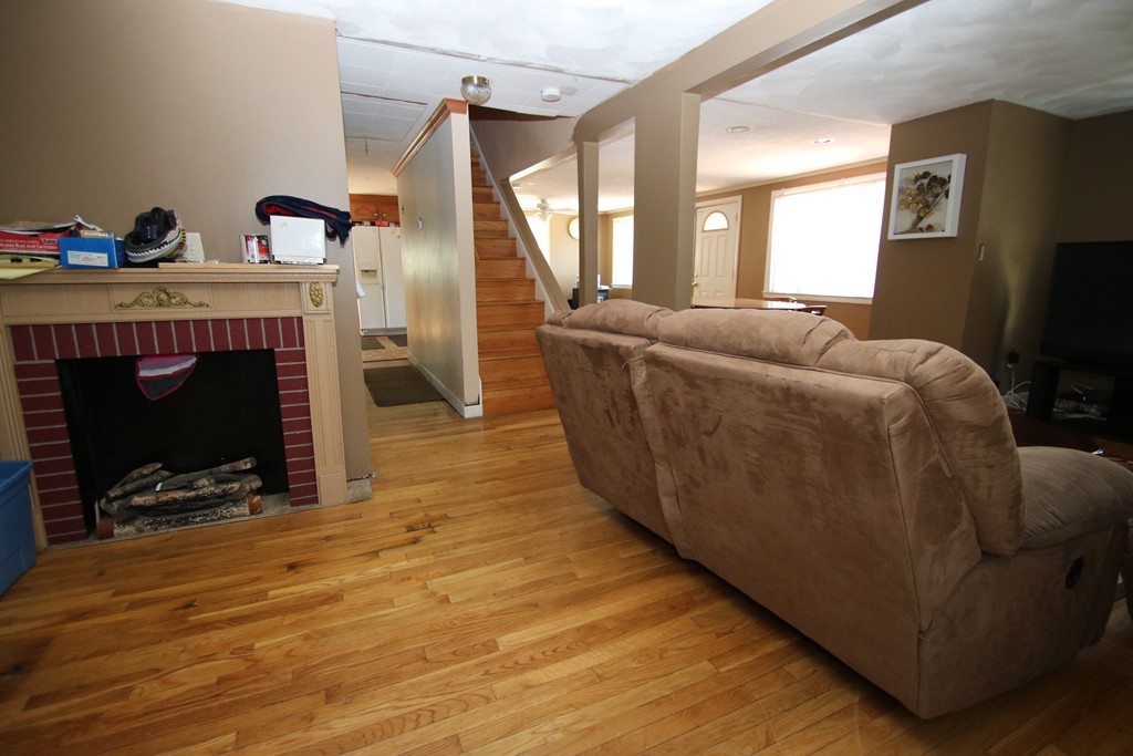 30 Staaf Road Saugus, MA 01906 - Photo 8 of 19 Gallery Image 8