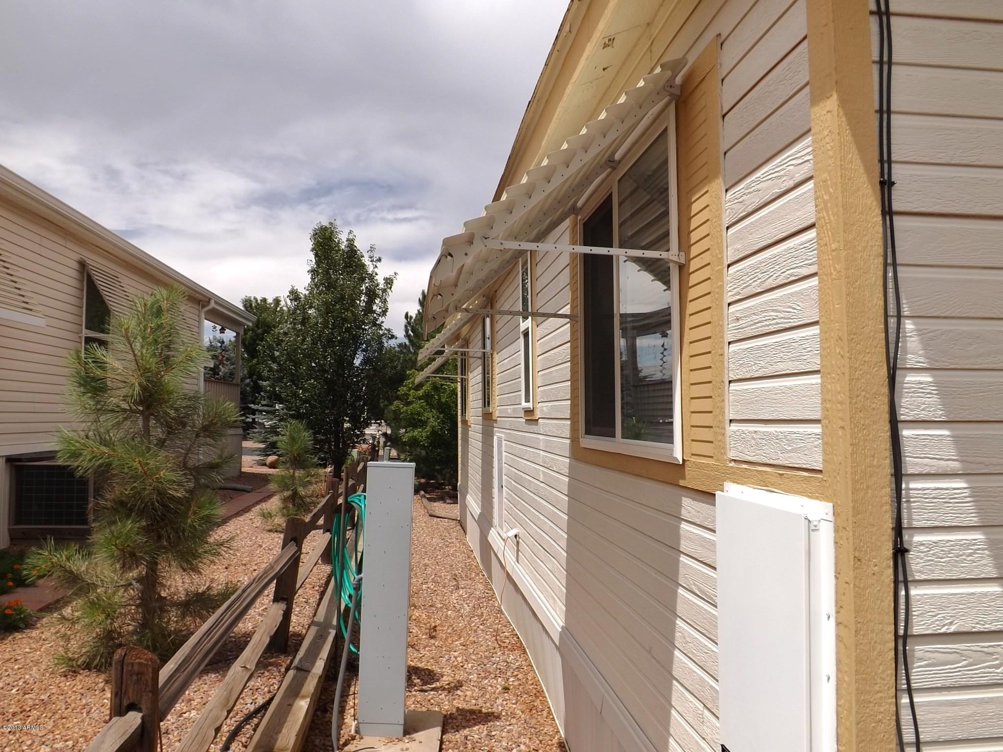 2223 Wrangler Way Overgaard, AZ 85933 - Photo 8 of 18 008