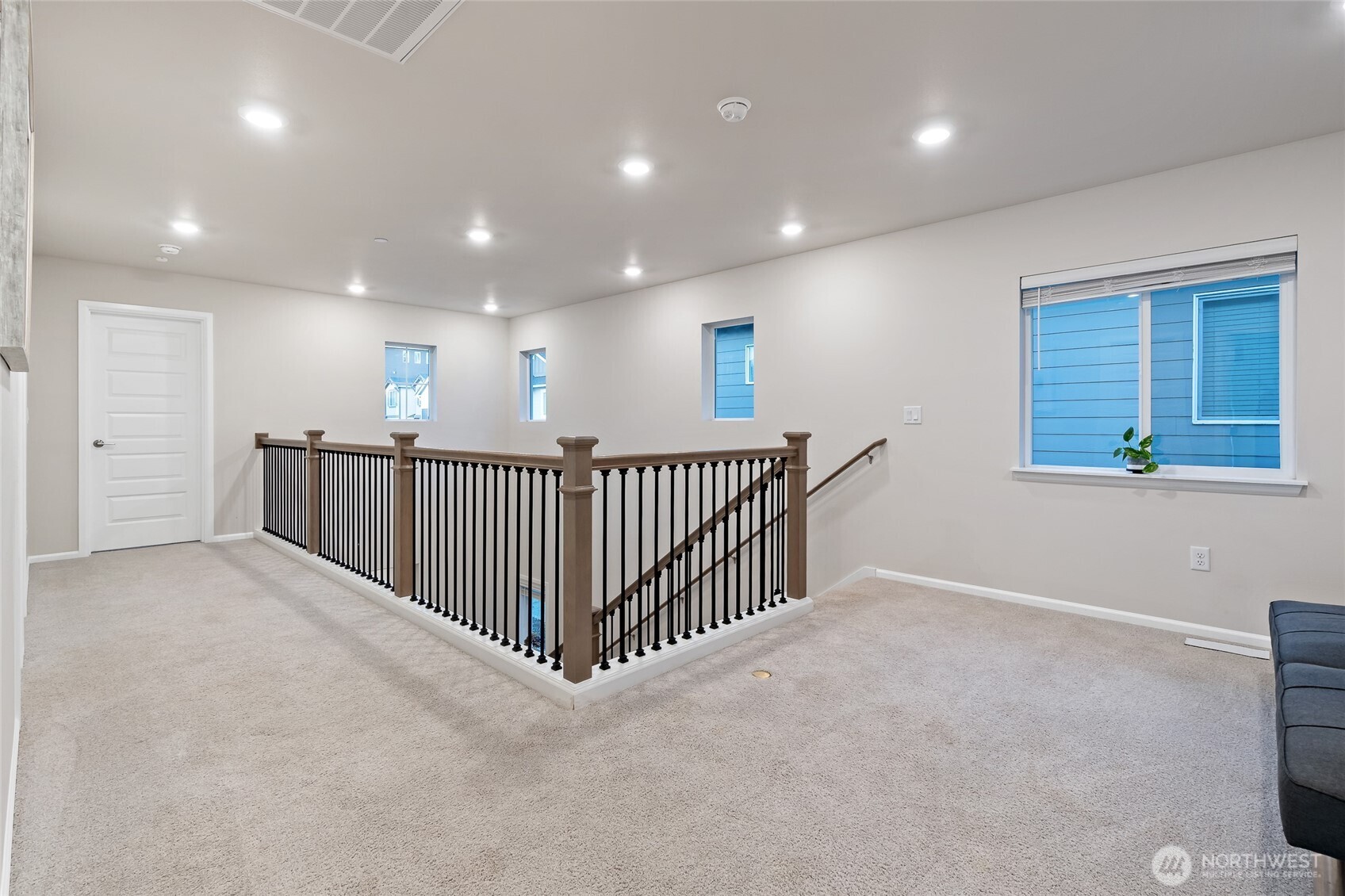 4122 235th Place Southeast Bothell, WA 98021 - Photo 19 of 40 a view of a hallway with windows