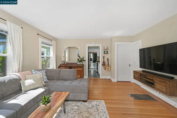 $599,999 | 26 Cooke Avenue, Crockett, CA 94525