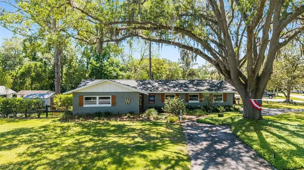 $399,900 | 219 Southeast 20th Terrace, Ocala, FL 34471