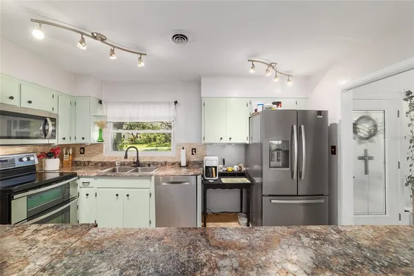 $399,900 | 219 Southeast 20th Terrace, Ocala, FL 34471