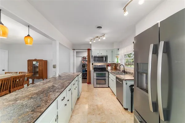 $399,900 | 219 Southeast 20th Terrace, Ocala, FL 34471