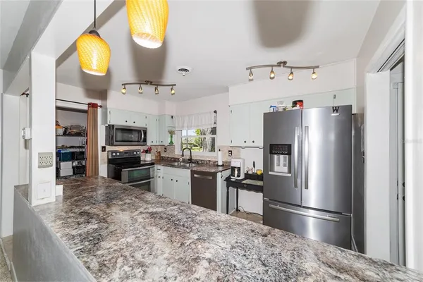 $399,900 | 219 Southeast 20th Terrace, Ocala, FL 34471