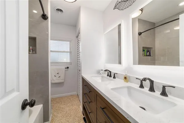 $399,900 | 219 Southeast 20th Terrace, Ocala, FL 34471