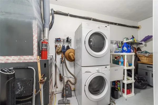 $399,900 | 219 Southeast 20th Terrace, Ocala, FL 34471