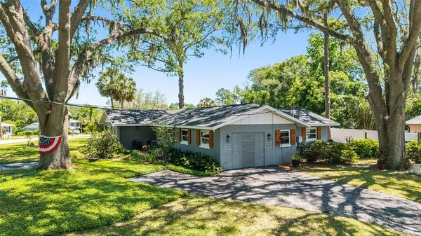 $399,900 | 219 Southeast 20th Terrace, Ocala, FL 34471