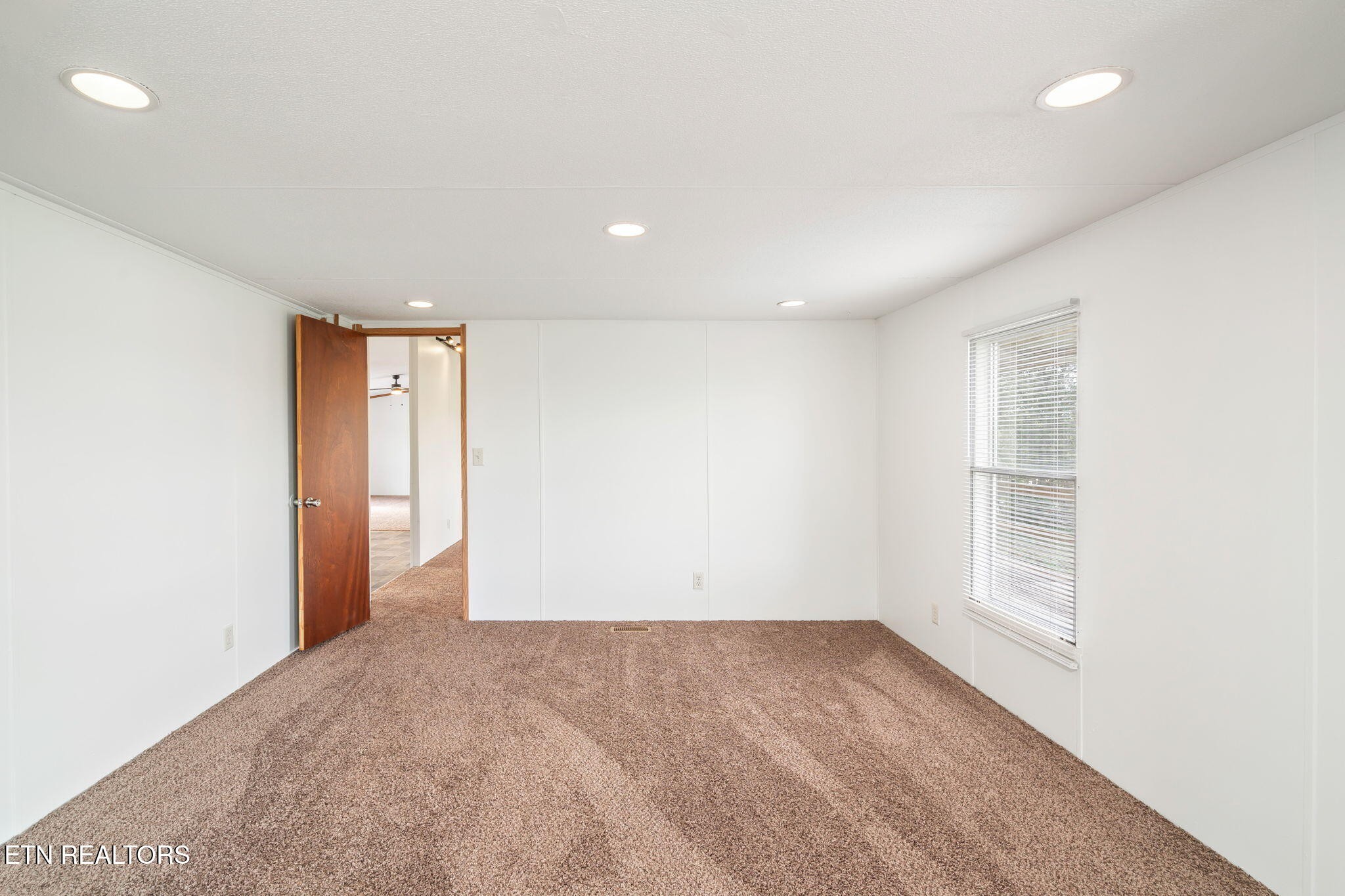 361 Doane Road New Market, TN 37820 - Photo 17 of 39 an empty room with windows