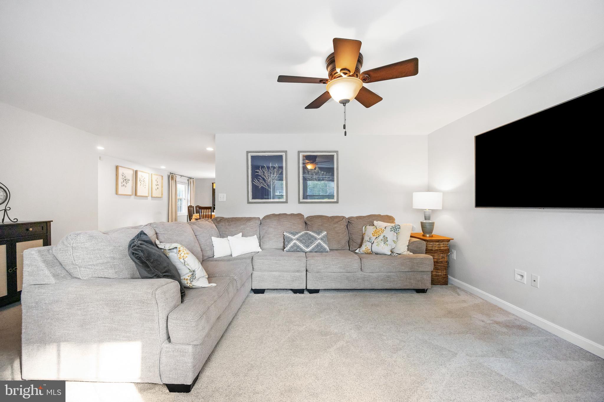 1310 Brook Road Baltimore, MD 21228 - Photo 8 of 67