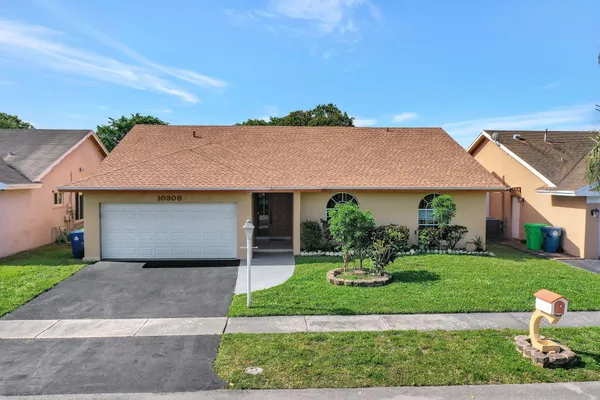 $625,000 | 10308 Welleby Isles Lane, Sunrise, FL 33351