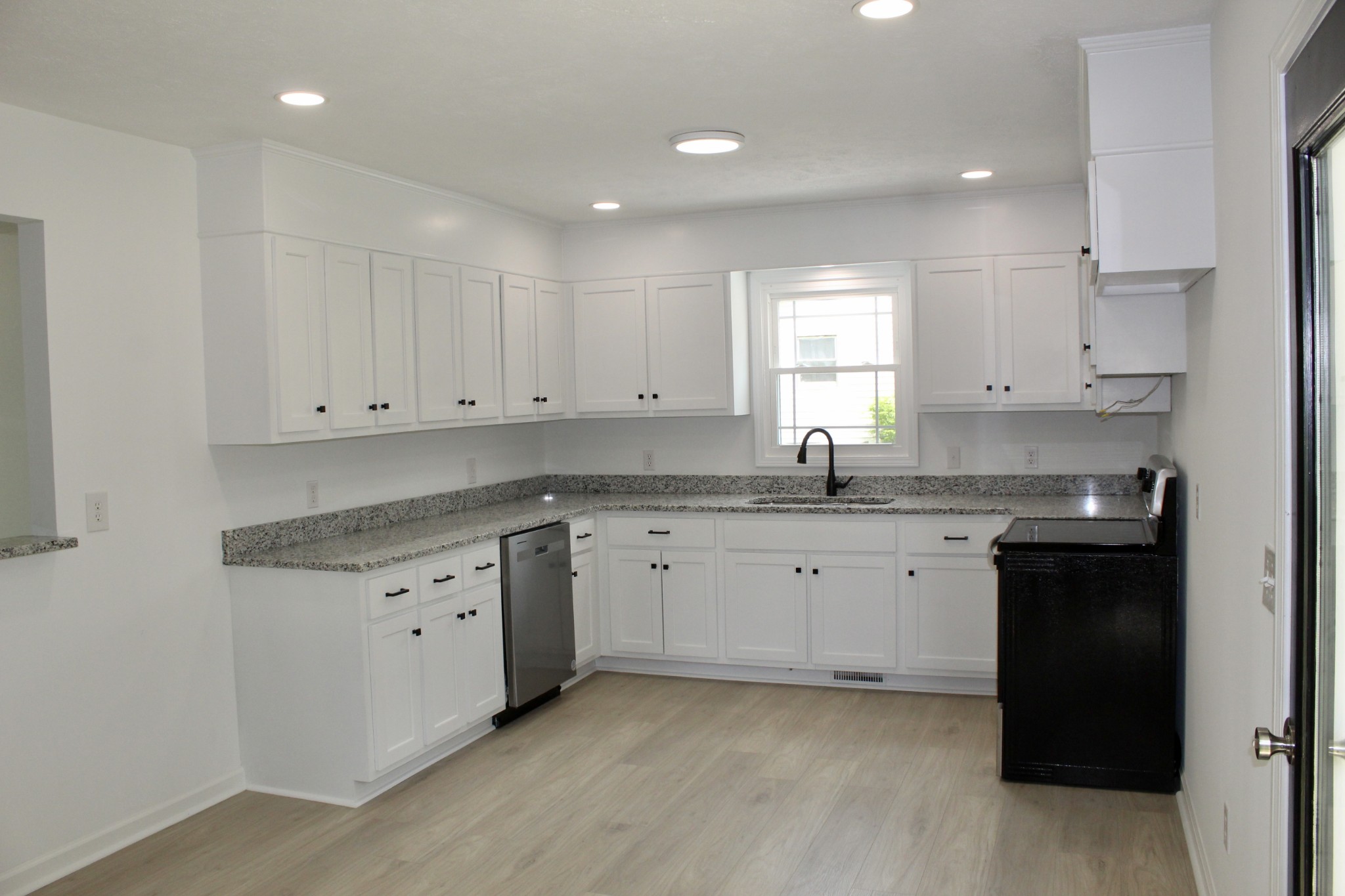 2082 Asbury Road Manchester, TN 37355 - Photo 9 of 31 Gallery Image 9