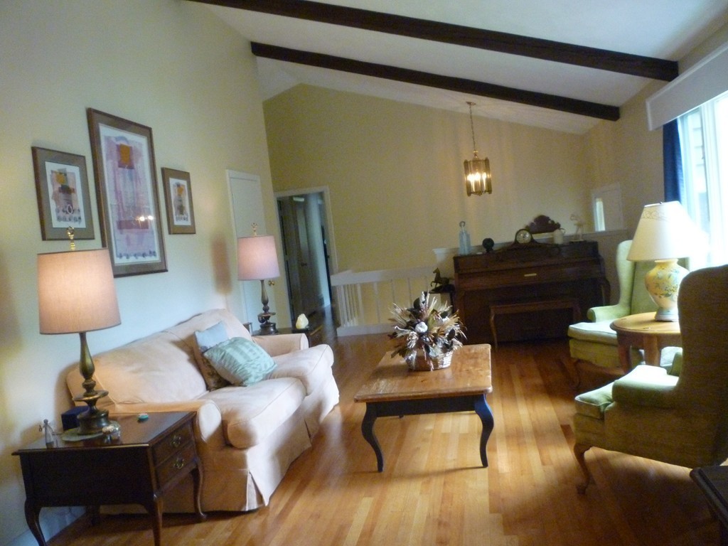 32 Alexandra Road Lynnfield, MA 01940 - Photo 8 of 30 Gallery Image 8
