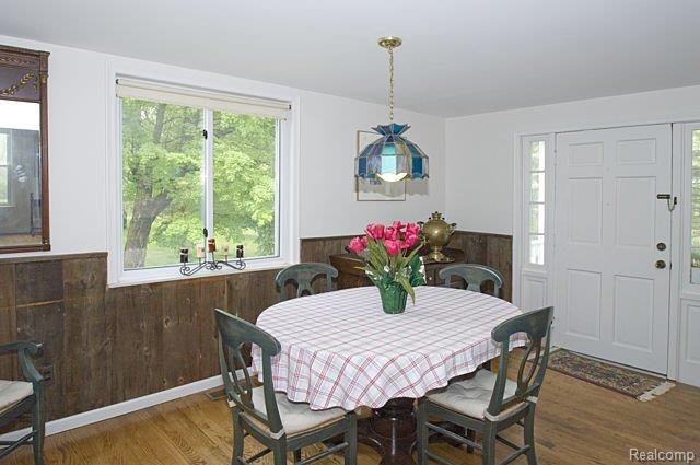 01_dinningroom_1[1].jpg
