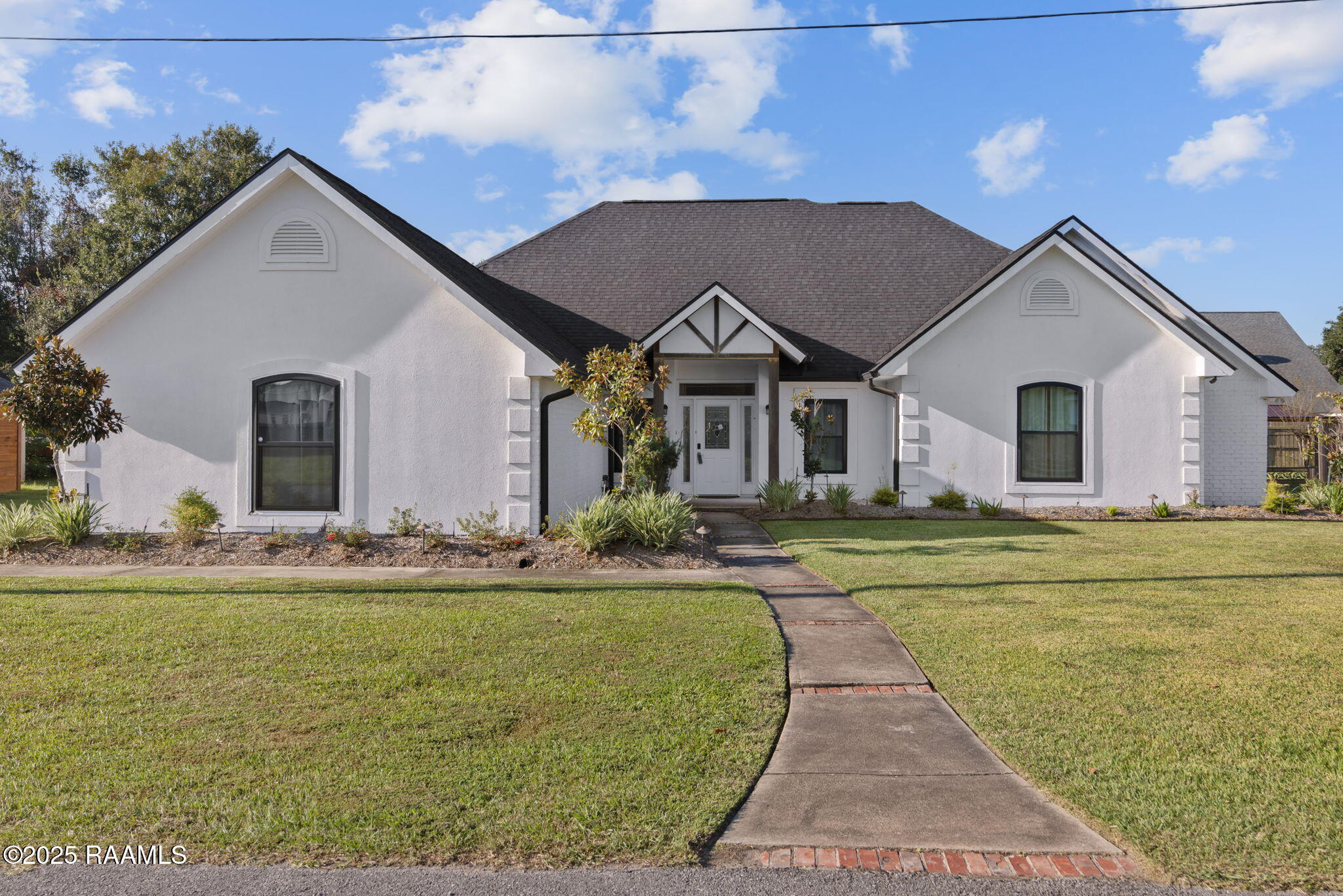 120 Greenfarm Road Lafayette, LA 70508 - Photo 2 of 37 2-web-or-mls-120 Greenfarm Rd-2