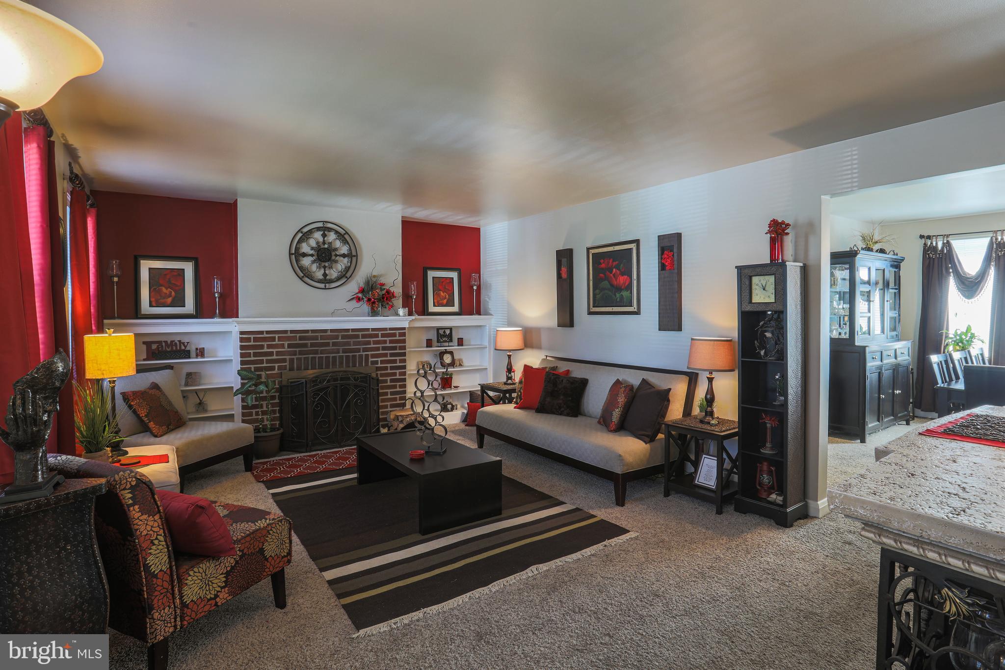 8343 Liberty Road Baltimore, MD 21244 - Photo 7 of 44 Living Room