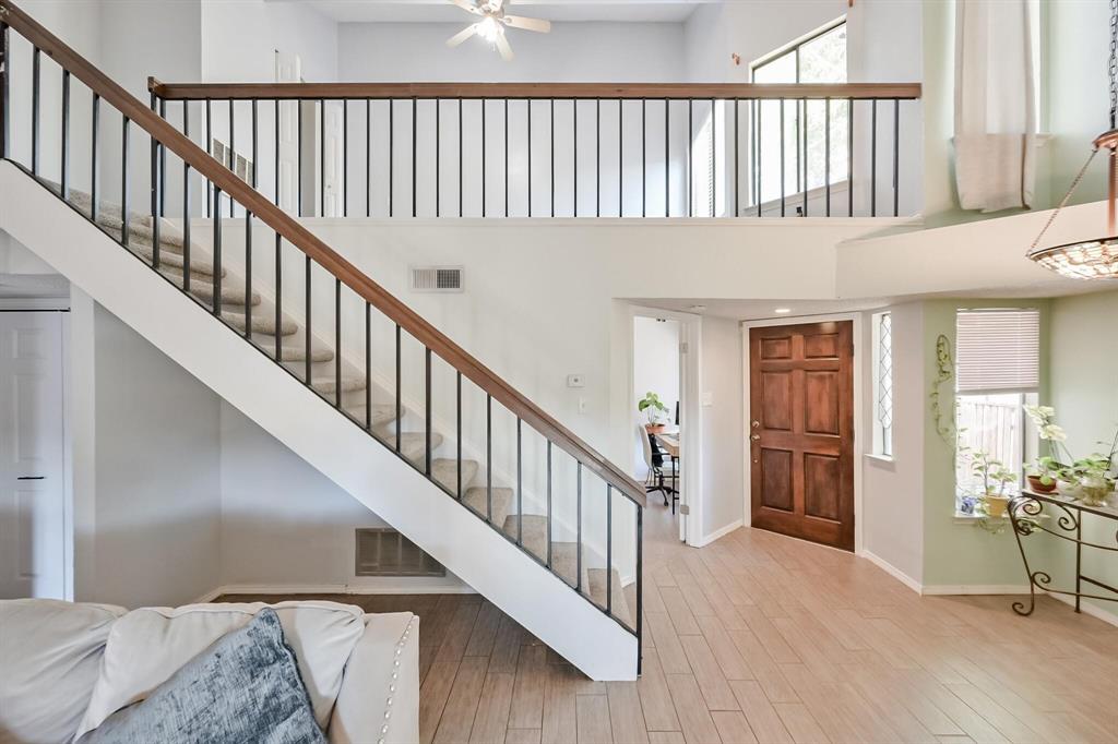 555 Ranch Trail, Unit 206 Irving, TX 75063 - Photo 3 of 25 Gallery Image 3