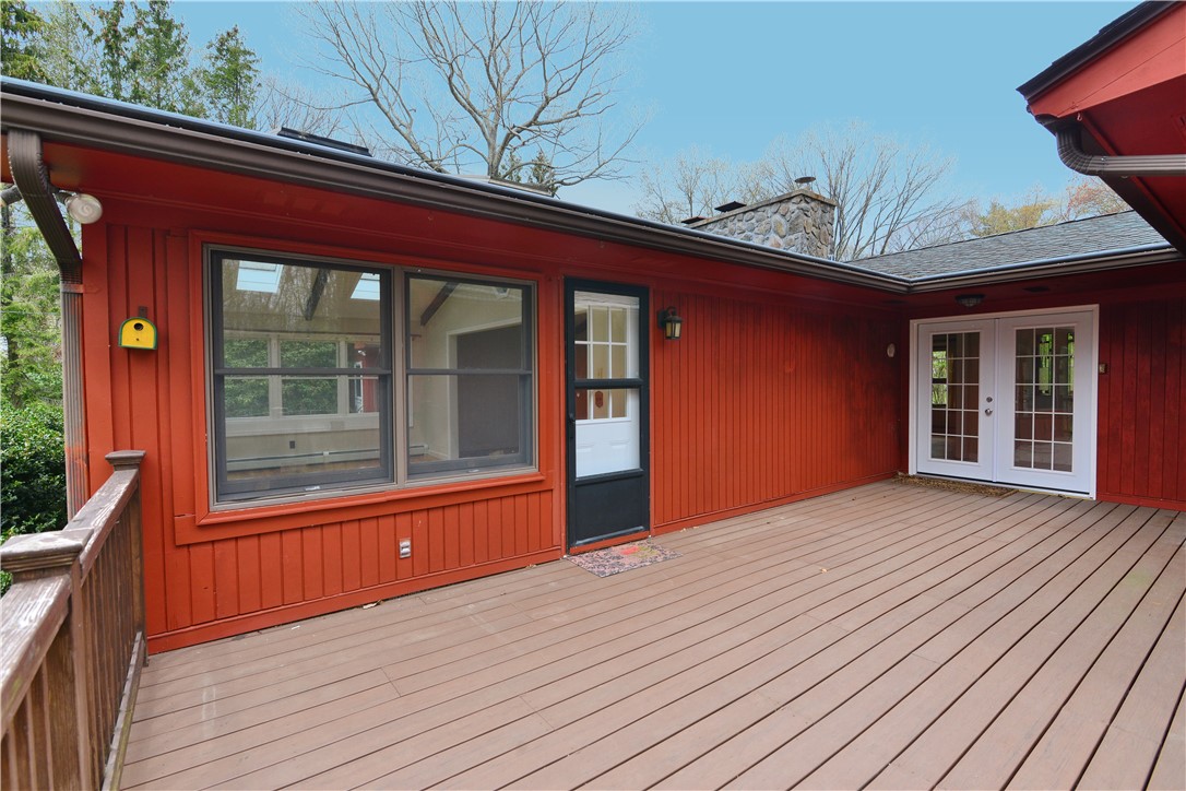 4 Colonial Road Scituate, RI 02857 - Photo 3 of 50