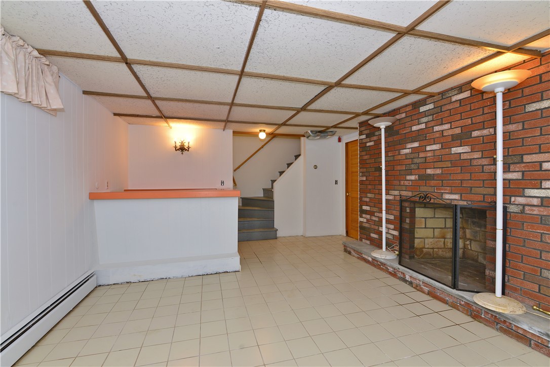 4 Colonial Road Scituate, RI 02857 - Photo 31 of 50