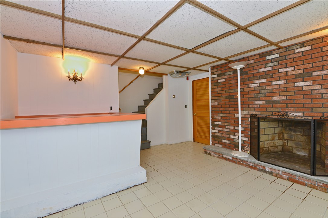 4 Colonial Road Scituate, RI 02857 - Photo 32 of 50