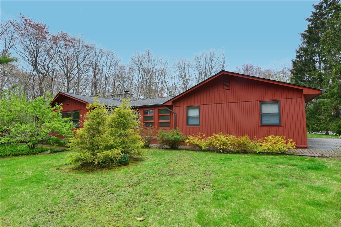 4 Colonial Road Scituate, RI 02857 - Photo 4 of 50