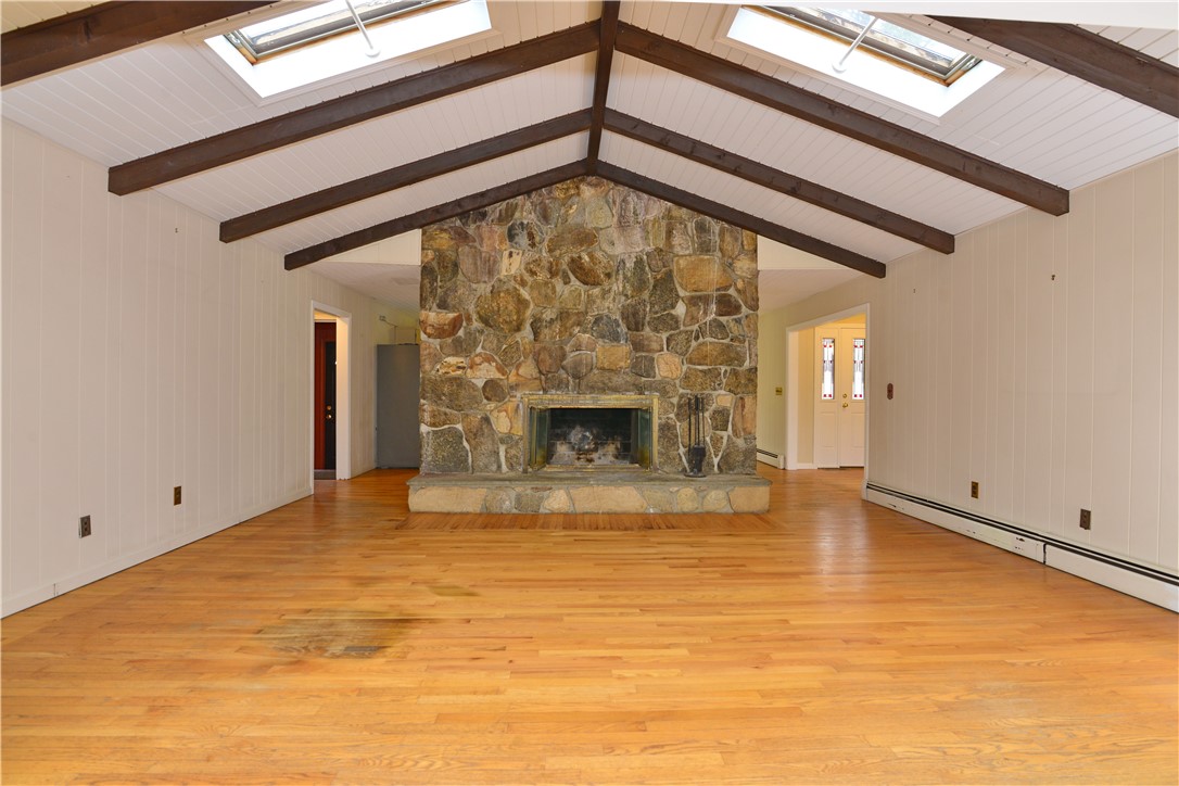 4 Colonial Road Scituate, RI 02857 - Photo 7 of 50