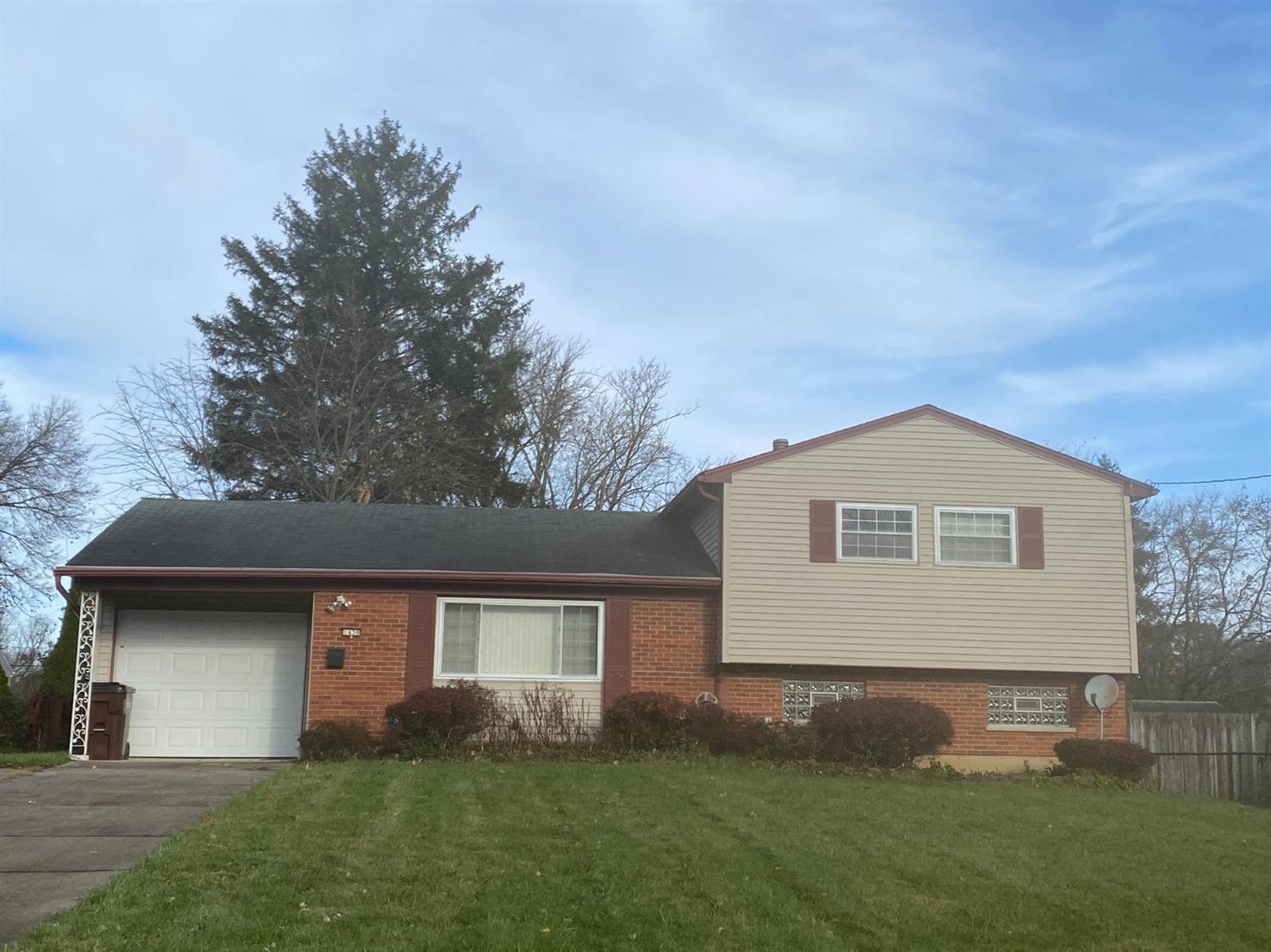 1438 Randomhill Road Cincinnati, OH 45231 - Photo 1 of 14 Gallery Image 1