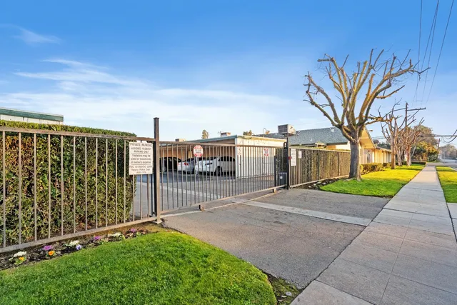 $219,999 | 198 West Barstow Avenue, Unit A, Fresno, CA 93704