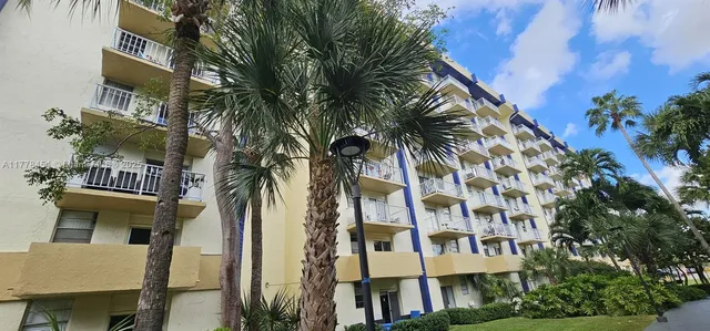 a view of a multi story building