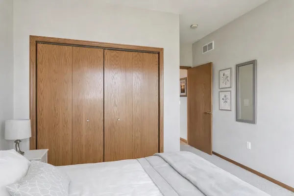 $325,000 | 3331 North Stone Creek Circle, Madison, WI 53719