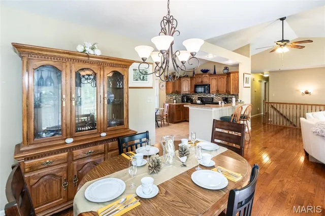 $380,000 | 9860 East Vista Drive, Hillsboro, MO 63050