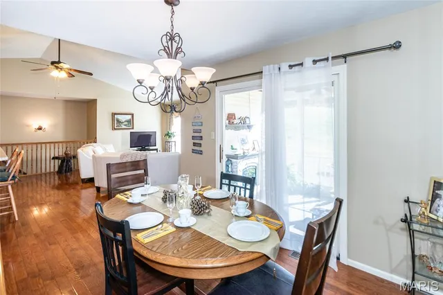 $380,000 | 9860 East Vista Drive, Hillsboro, MO 63050