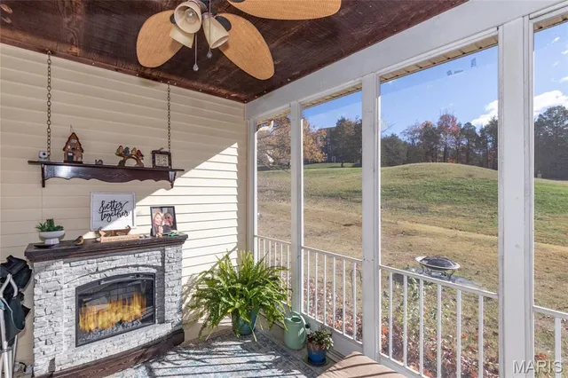 $380,000 | 9860 East Vista Drive, Hillsboro, MO 63050