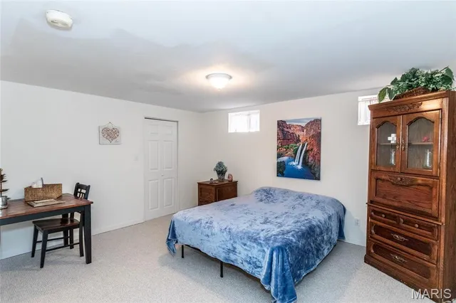 $380,000 | 9860 East Vista Drive, Hillsboro, MO 63050