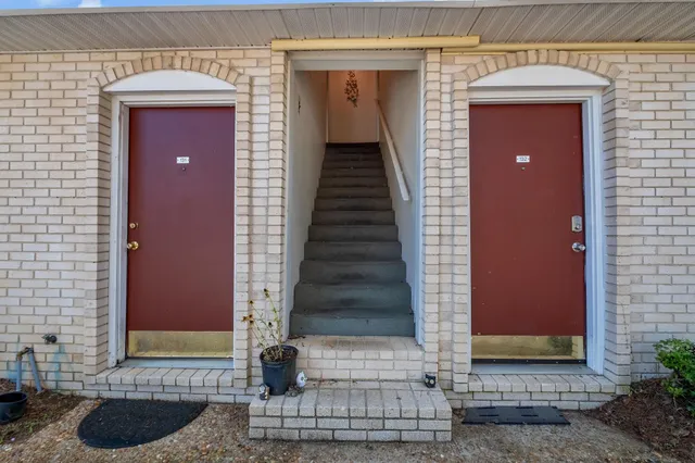 $64,900 | 2020 Continental Avenue, Unit 232, Tallahassee, FL 32304