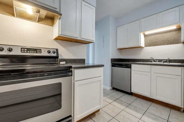 $64,900 | 2020 Continental Avenue, Unit 232, Tallahassee, FL 32304