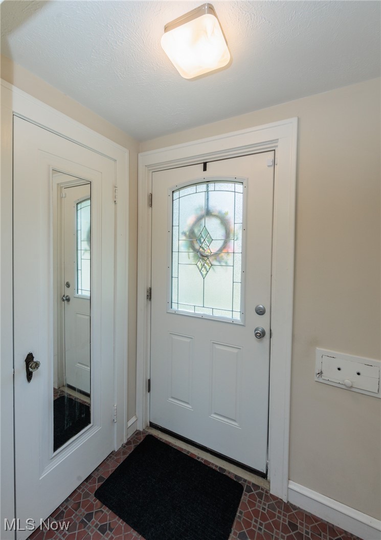 2199 Barrington Road Cleveland, OH 44118 - Photo 2 of 50