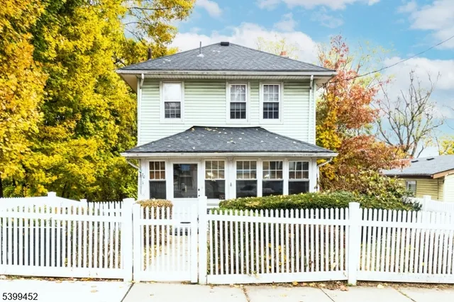 $475,000 | 20 Valley Way, West Orange, NJ 07052