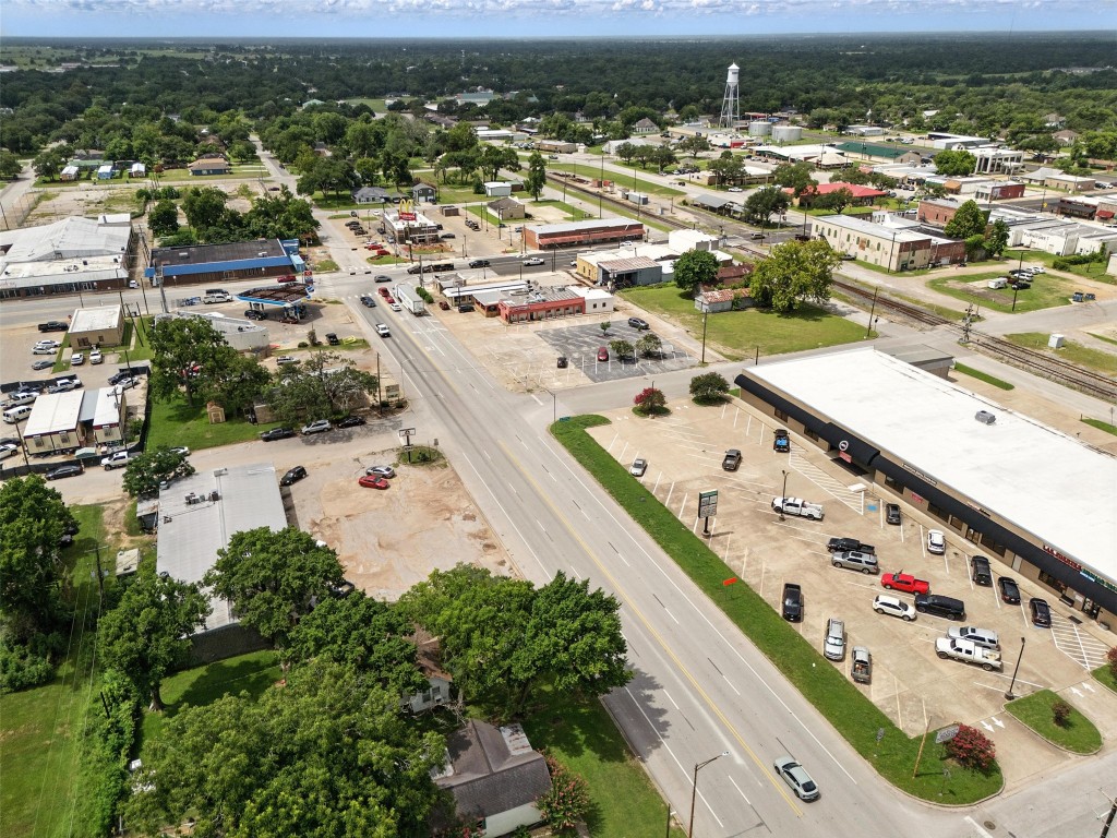 619 10th Street Hempstead, TX 77445 - Photo 23 of 27