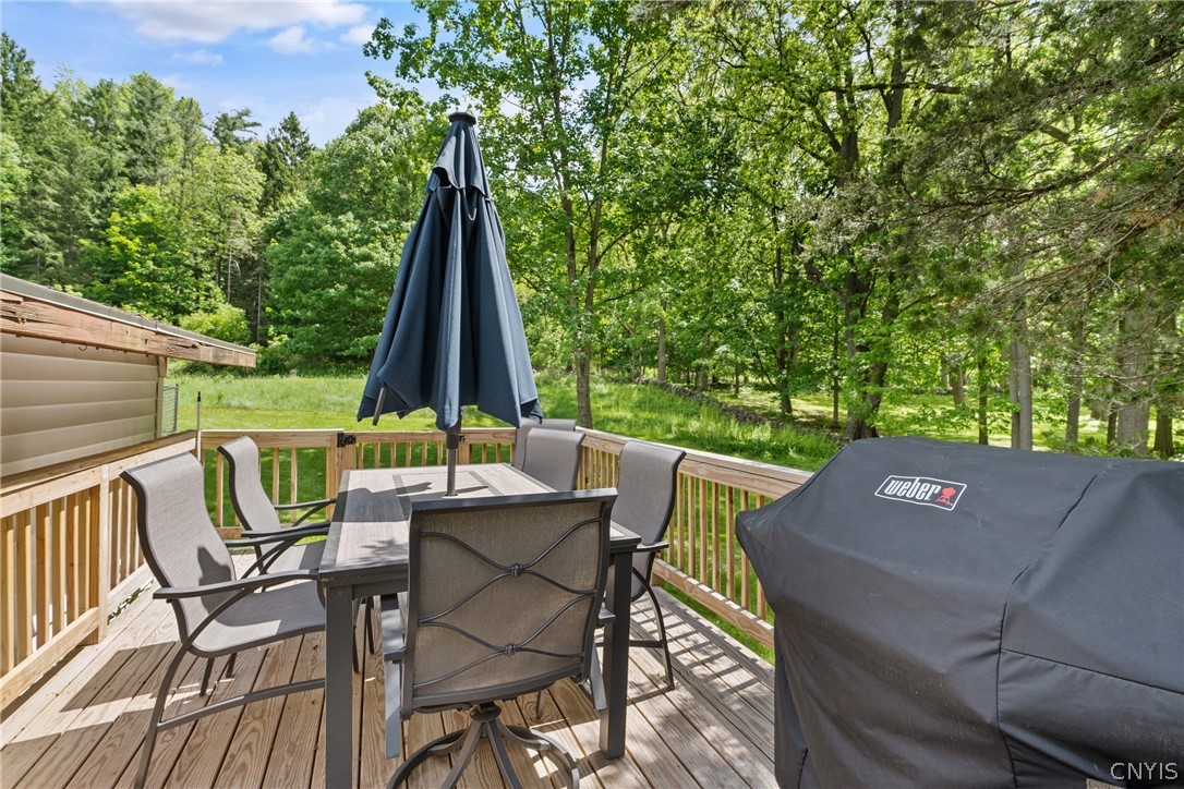 2696 Lyons Road Camillus, NY 13031 - Photo 22 of 31