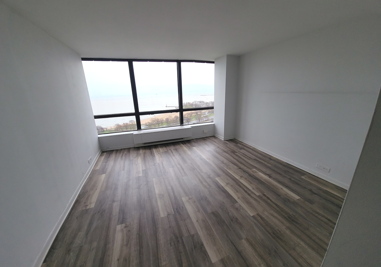 5415 North Sheridan Road, Unit 2602 Chicago, IL 60640 - Photo 3 of 19