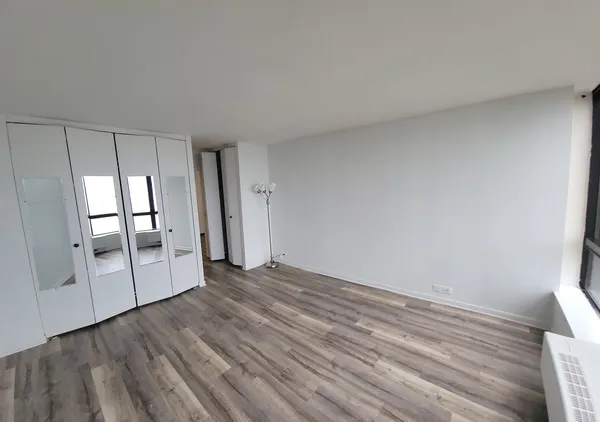 $2,300 | 5415 North Sheridan Road, Unit 2602, Chicago, IL 60640