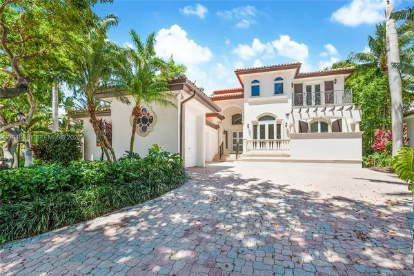 $17,000 | 13680 Deering Bay Drive, Unit 13680, Coral Gables, FL 33158
