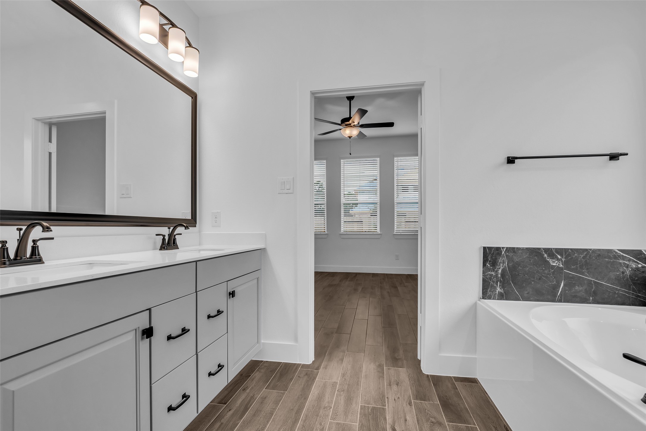 12853 Meadow Wind Way Conroe, TX 77302 - Photo 26 of 47 Double High Vanities with great storage.